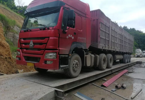 磐安某超載車憑空“消失”41噸 又是地磅遙控器！